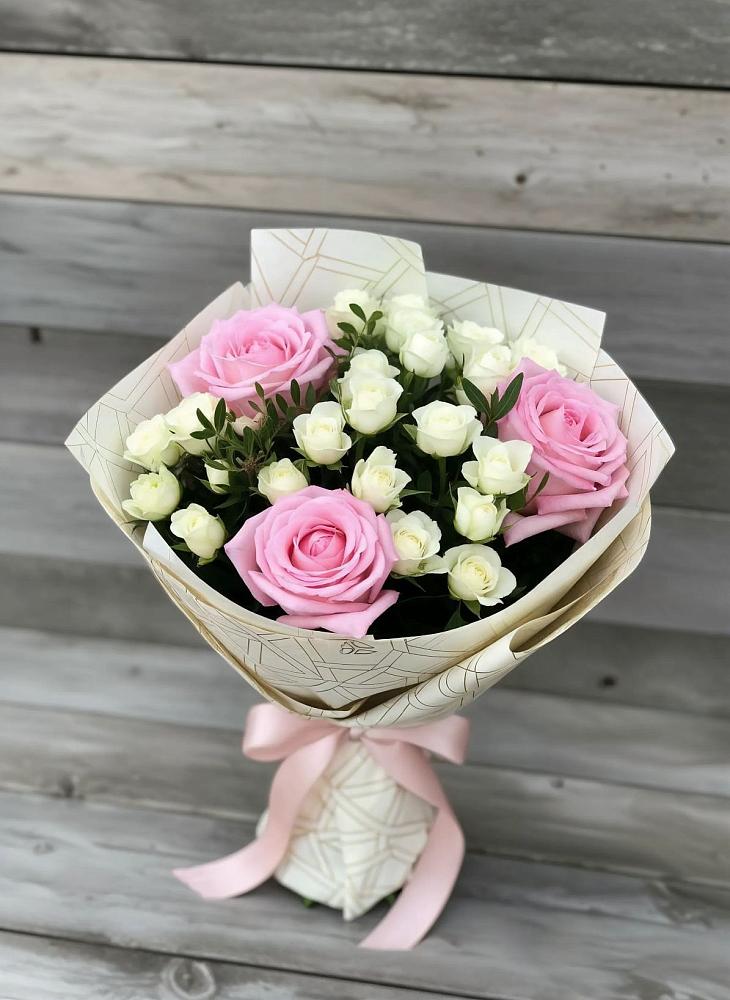 Букет цветов из: Розы в Зернограде
