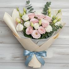 Букет цветов из:  Лизиантусы в Зернограде