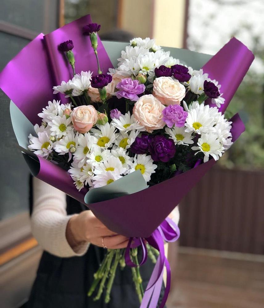 Букет цветов из: Хризантемы, Гвоздики и Розы в Зернограде