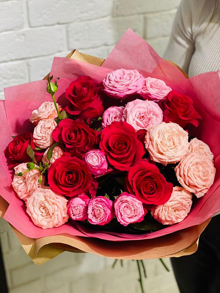 Букет цветов из: Розы в Зернограде