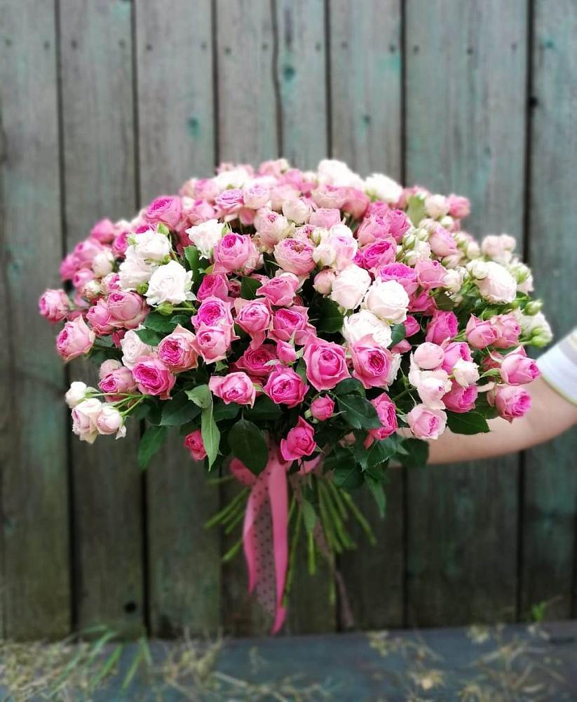 Букет Розовые кустовые розы Натали и Лав Лидия в Зернограде