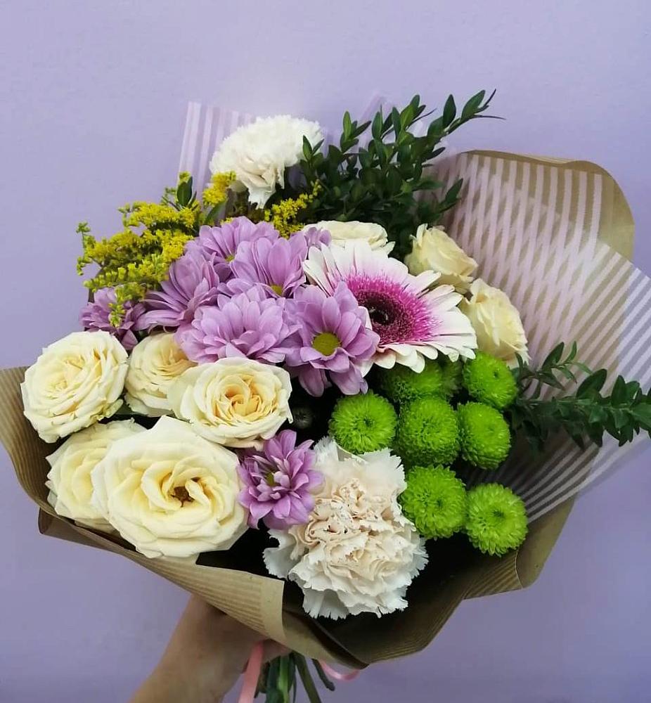 Букет цветов из: Хризантемы, Розы, Гвоздики и Герберы в Зернограде