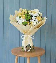 Букет цветов из:  Хризантемы и Розы в Зернограде